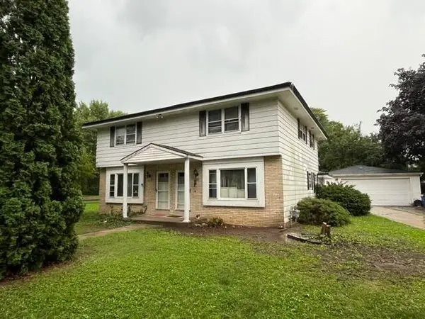 6007 N 109th St, Milwaukee, WI 53225