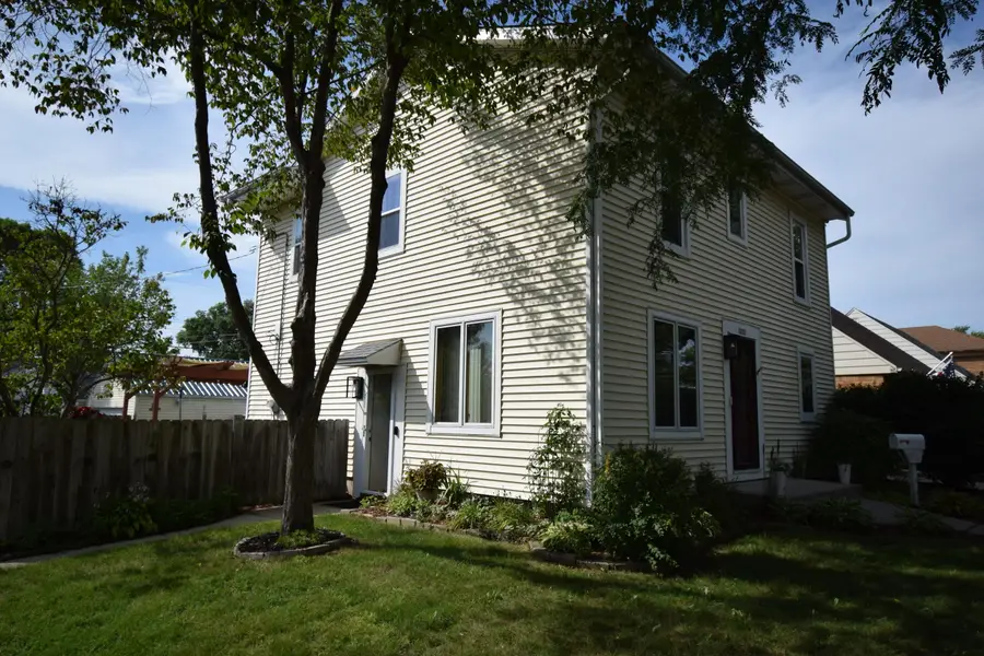 3701 N 97th St, Milwaukee, WI 53222 - #3