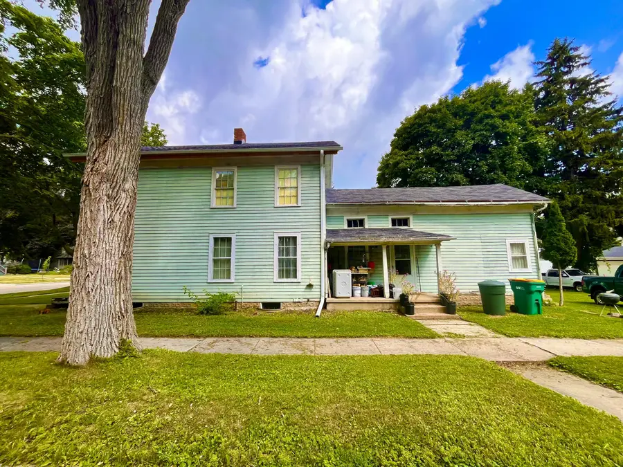 634 Watson St, Ripon, WI 54971 - #2