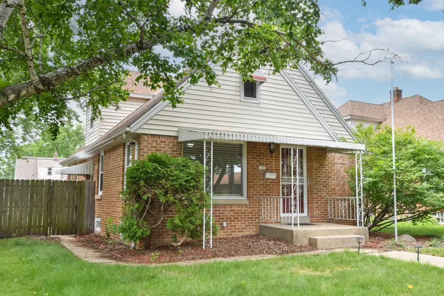 4333 N 62nd St, Milwaukee, WI 53216 - #3