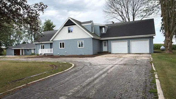 16006 State Highway 42, Two Creeks, WI 54241