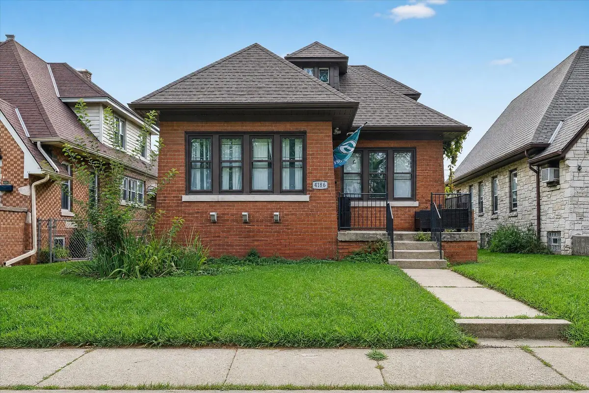 4186 N 15th St, Milwaukee, WI 53209 - #1