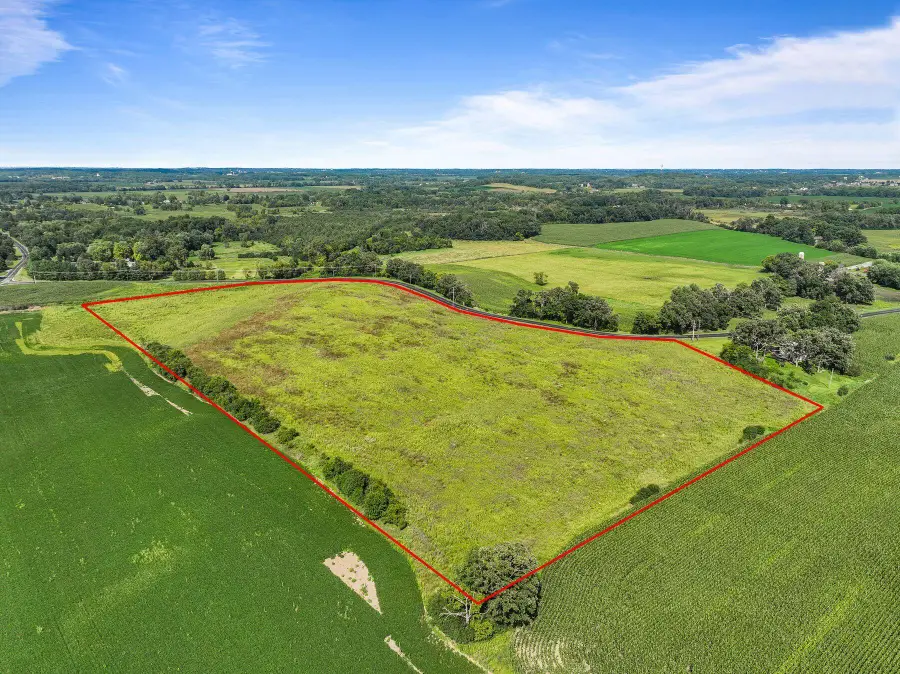 7201 Wheatland Rd, Burlington, WI 53105 - #2
