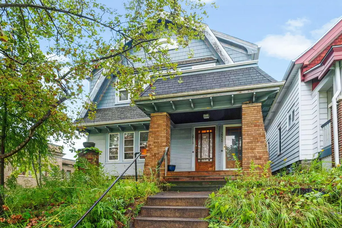 2718 S Lenox St, Milwaukee, WI 53207 - #1