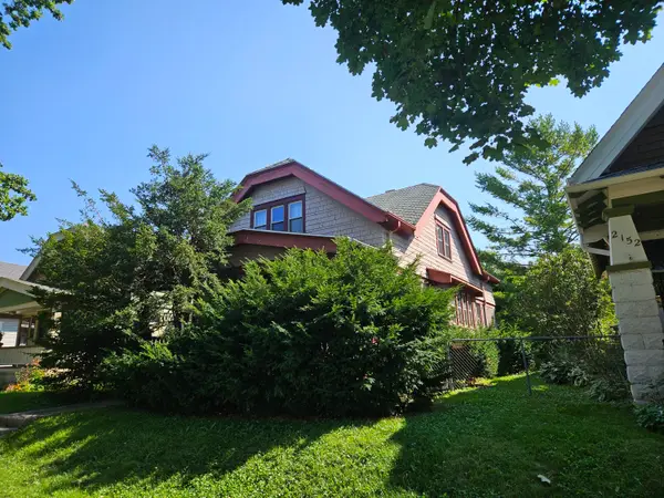 2156 N 57th St, Milwaukee, WI 53210