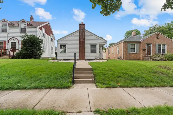 2709 S 47th St, Milwaukee, WI 53219