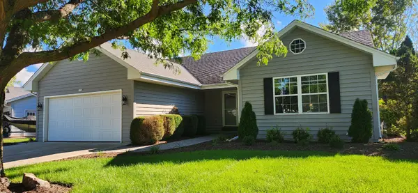 1132 Eastbrook Dr, Burlington, WI 53105