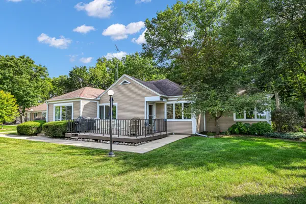 2701 S Browns Lake Dr, Burlington, WI 53105