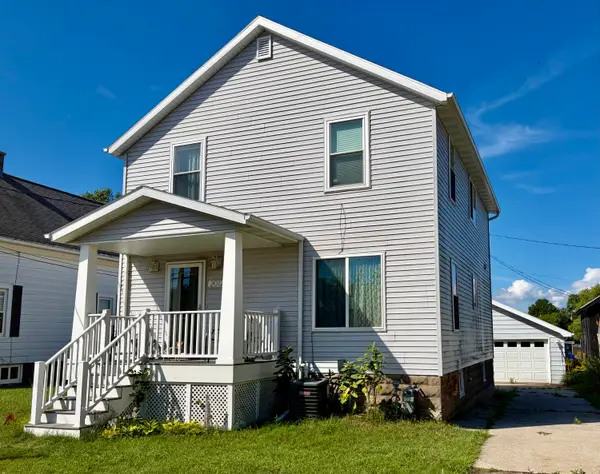 2012 Jackson St, Two Rivers, WI 54241