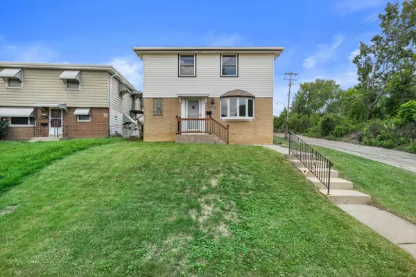 3332 S Burrell St, Milwaukee, WI 53207