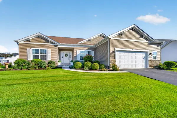551 N Stone Ridge Dr, Lake Geneva, WI 53147