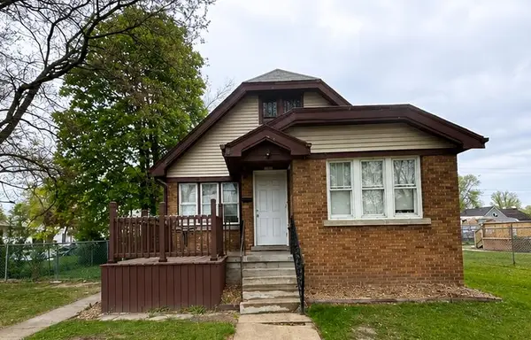 4609 N 37th St, Milwaukee, WI 53209