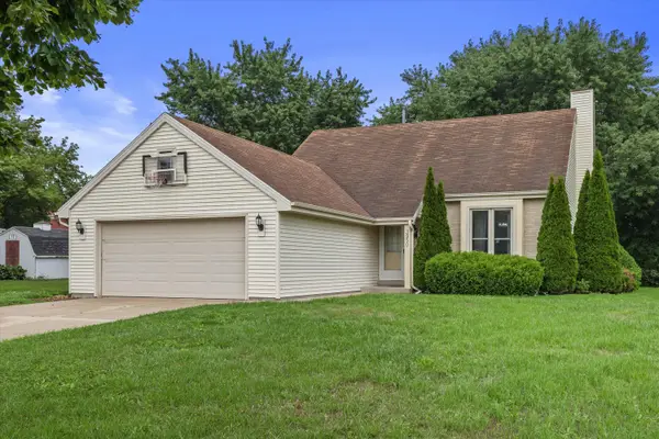 3950 W Minnesota Ave, Franklin, WI 53132