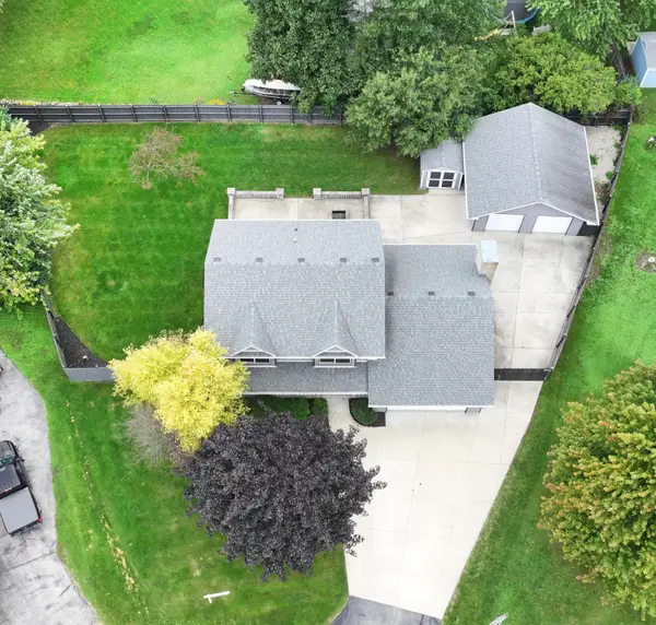 9140 Morgan Ct, Caledonia, WI 53126