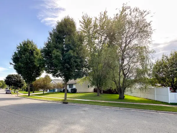 2422 Krause Rd, Onalaska, WI 54650