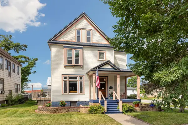702 5th Ave S, La Crosse, WI 54601
