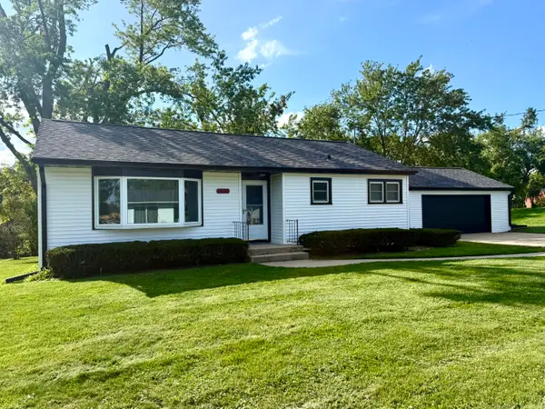 N3433 Walnut Rd, Geneva, WI 53147