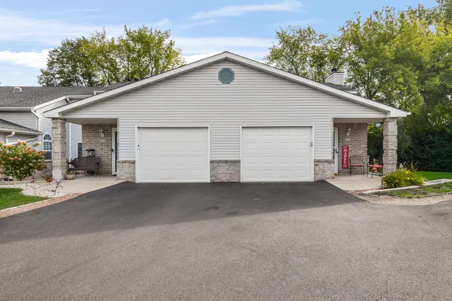 3825 W College Ave, Milwaukee, WI 53221 - #2