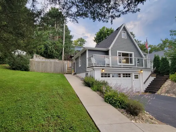 30131 Arrow Dr, Burlington, WI 53105