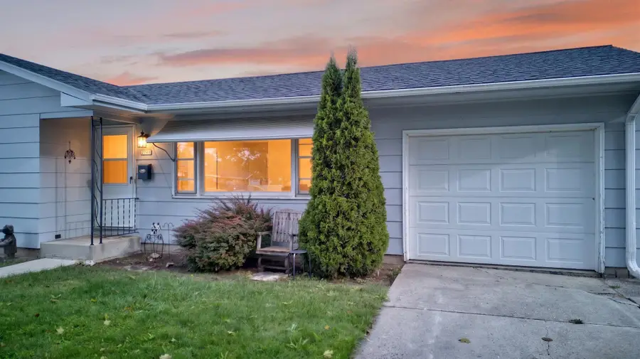 2746 Saemann Ave, Sheboygan, WI 53081 - #2