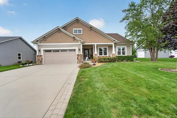 1836 N Sunnyslope Dr, Mount Pleasant, WI 53406