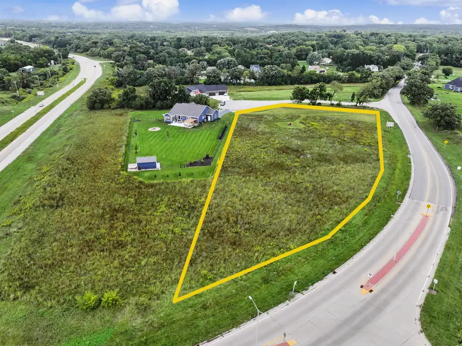 S59W29923 Aces Ct, Genesee, WI 53189 - #3