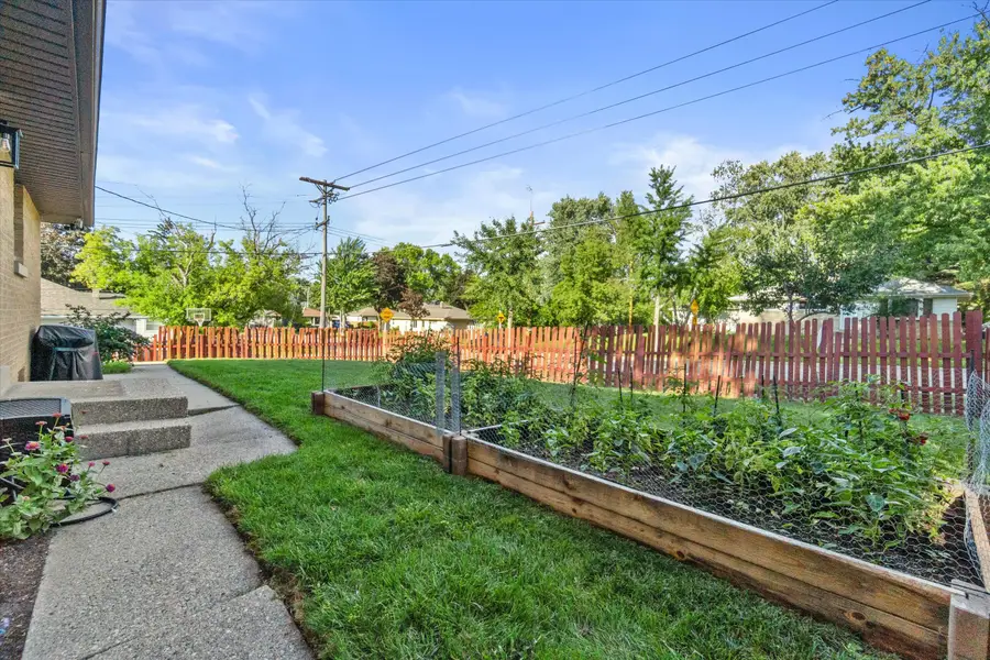 10506 W Villard Ave, Milwaukee, WI 53225 - #2