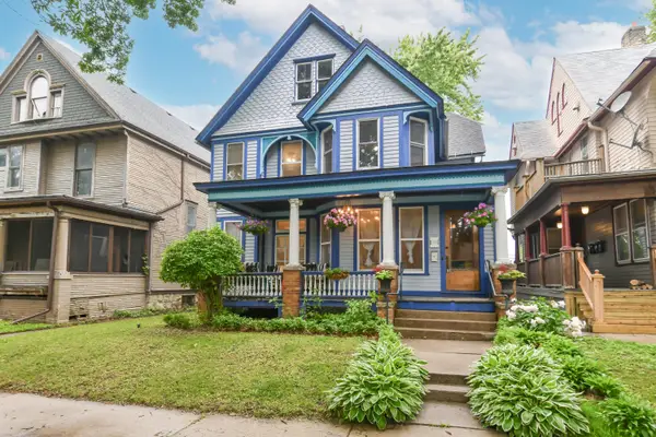 933 N 34th St, Milwaukee, WI 53208
