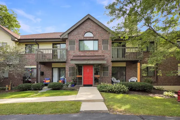 405 N Main St, Thiensville, WI 53092