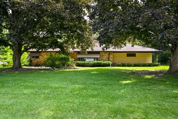 4520 N 144th St, Brookfield, WI 53005
