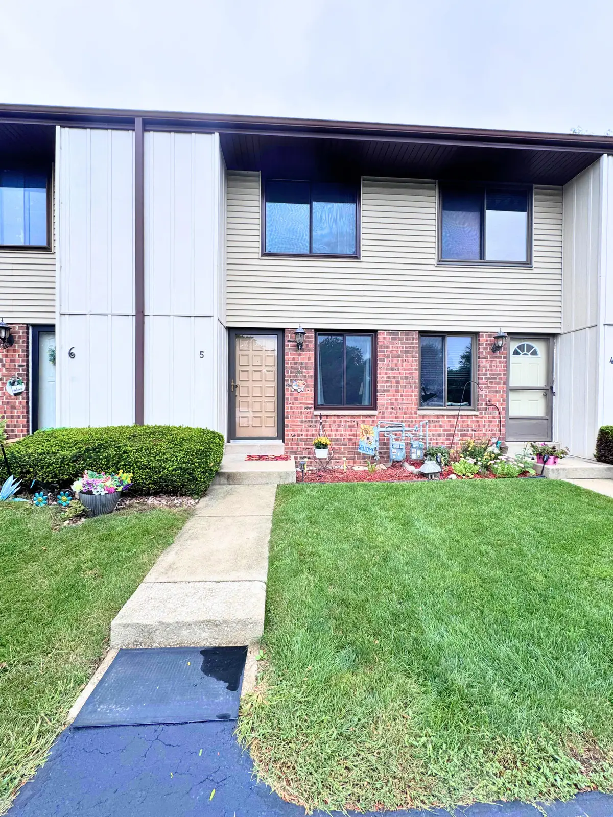 1415 Oakes Rd, Mount Pleasant, WI 53406 - #1