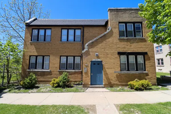 3273 N 17th St, Milwaukee, WI 53206