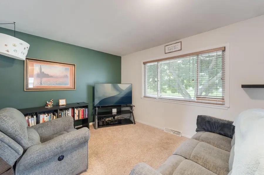 5732 66th St, Kenosha, WI 53142 - #3