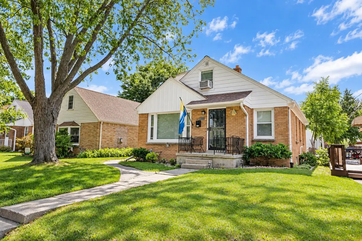 3045 N 84th St, Milwaukee, WI 53222 - #1