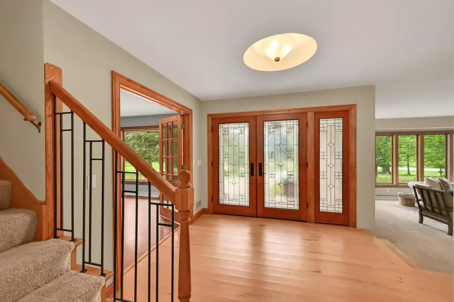 7550 N Pheasant Ln, River Hills, WI 53217 - #3