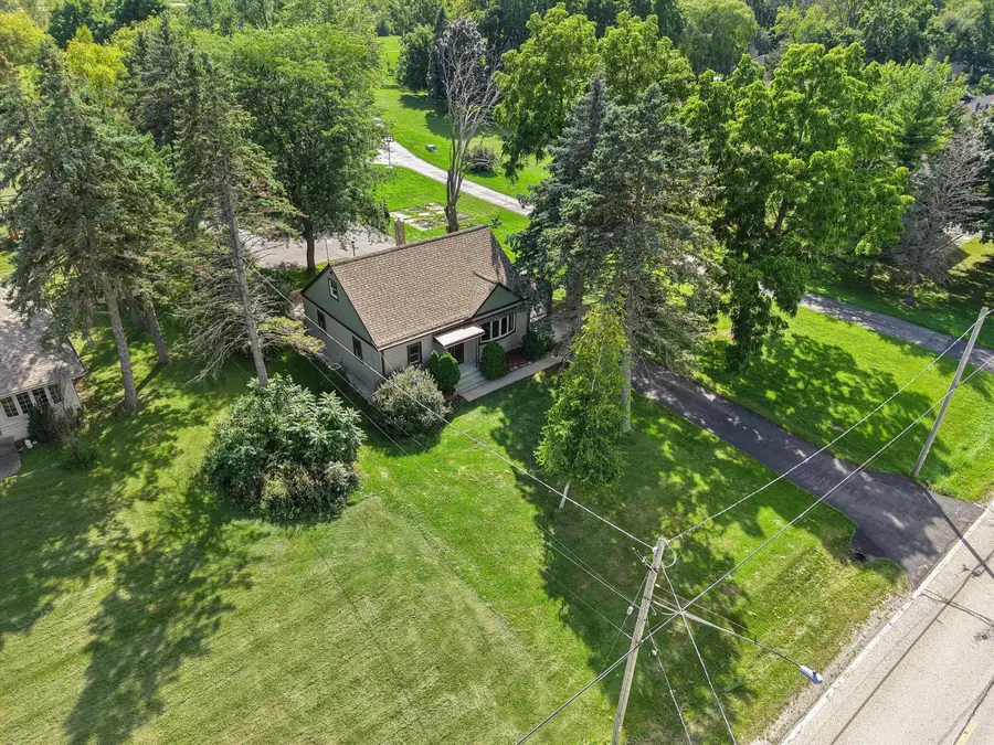 3381 E Ryan Rd, Oak Creek, WI 53154 - #2