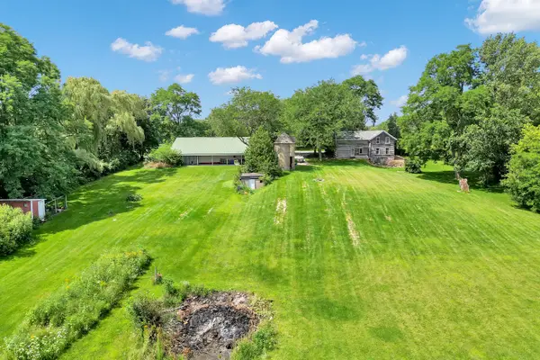 6386 Alpine Dr, Addison, WI 53095