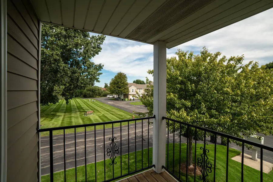 1156 N Sunnyslope Dr, Mount Pleasant, WI 53406 - #3