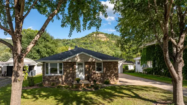 1415 S 28th St, La Crosse, WI 54601