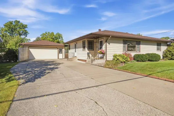415 N 6th Ave, Onalaska, WI 54650