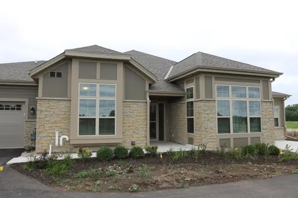 163 Lahinch Loop, North Prairie, WI 53153