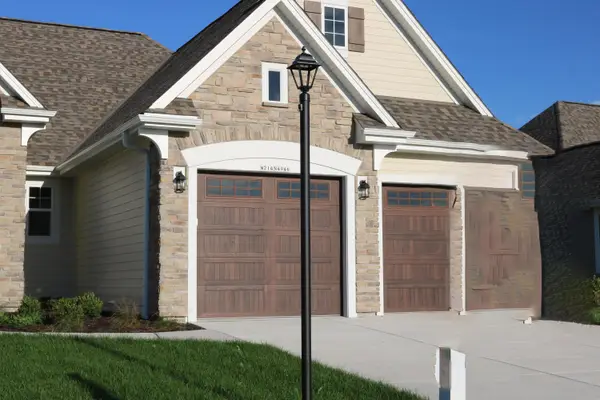 W214N4946 Casey Ct, Menomonee Falls, WI 53051