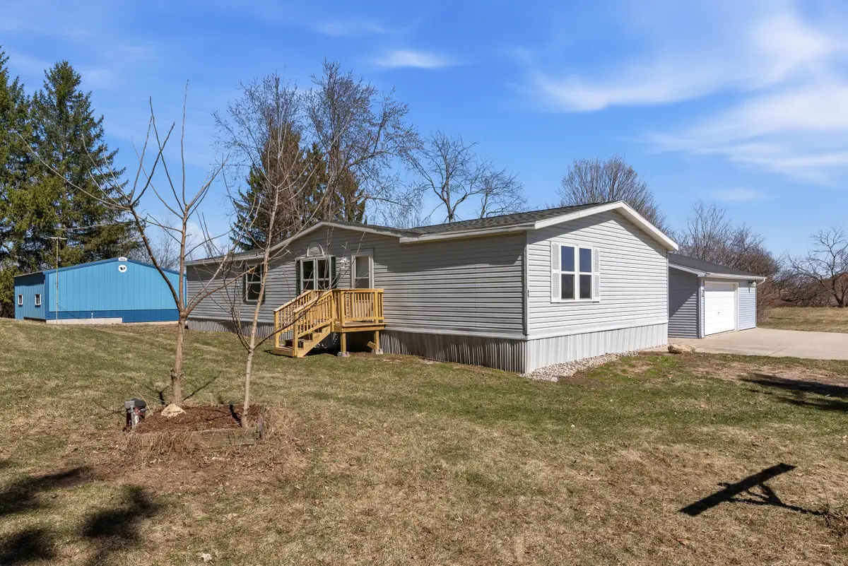 W8418 Hemlock Rd, Trenton, WI 53916 - #1