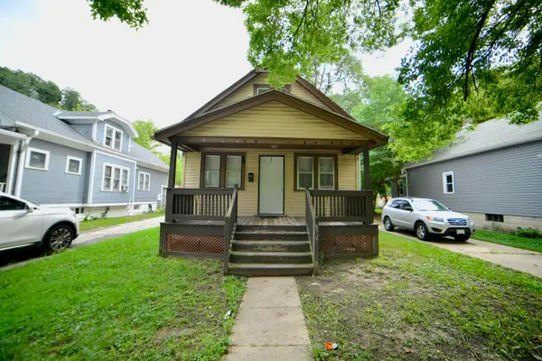 4702 N 49th St, Milwaukee, WI 53218