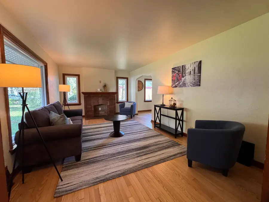 5640 N 33rd St, Milwaukee, WI 53209 - #3
