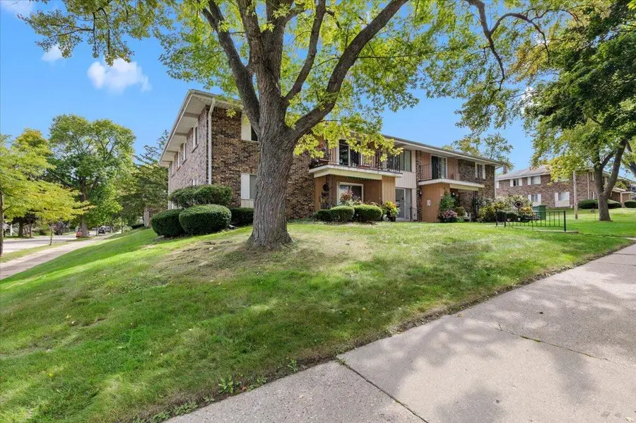 3408 S Taylor Ave, Milwaukee, WI 53207 - #2