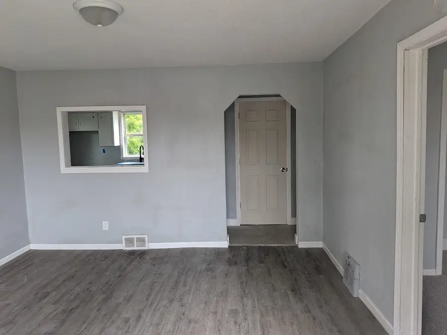 4323 Fairmount Ave, Milwaukee, WI 53218 - #3