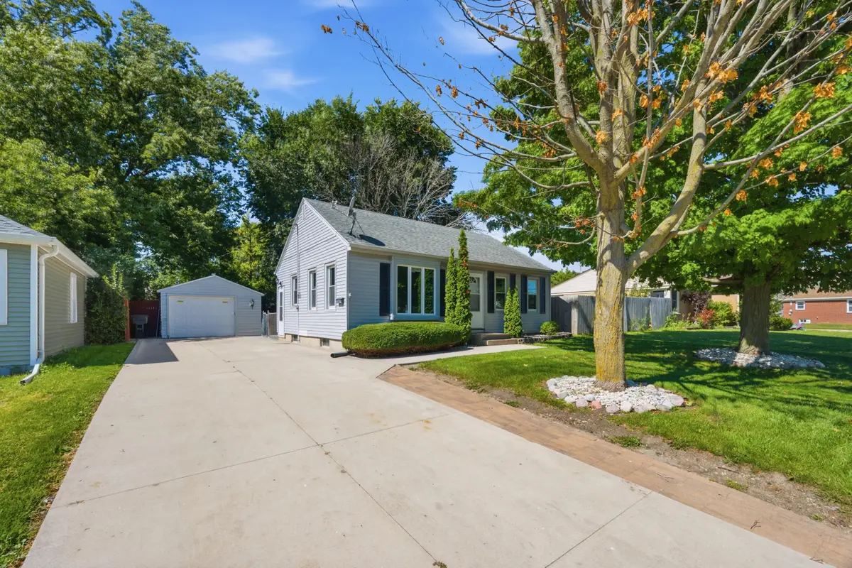 1710 Lathrop Ave, Racine, WI 53405 - #1
