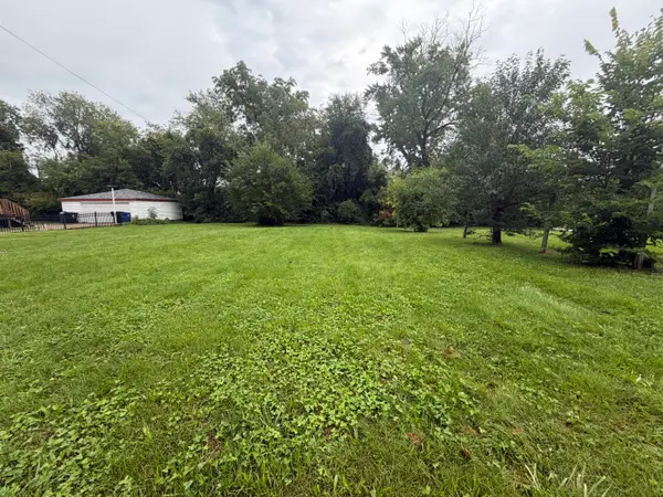 1239 Highland Ave, Racine, WI 53403