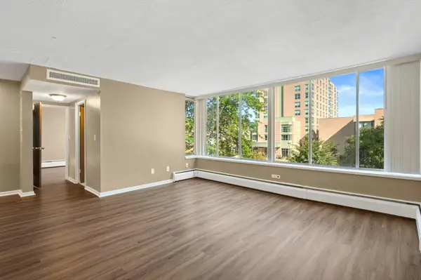 1409 N Prospect Ave, Milwaukee, WI 53202